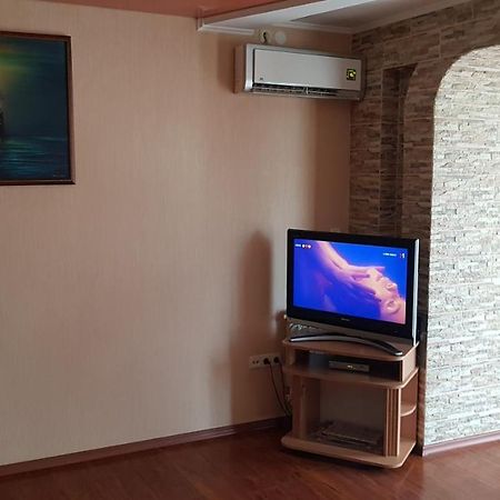 Апартаменти По Сковороди Khmelʼnytsʼkyy Exterior foto
